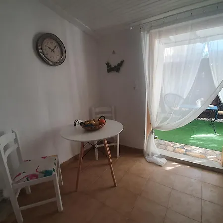 Evie's Beach Studio Acharavi (Corfu)